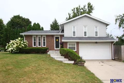 7001 Lasalle St, Lincoln, NE 68516