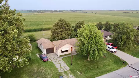 22200 S 96th St, Hickman, NE 68372