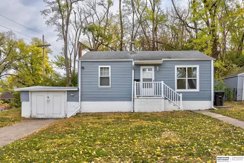 3815 N 36th St, Omaha, NE 68111