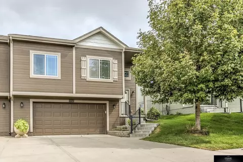 16410 Camden Ave, Omaha, NE 68116