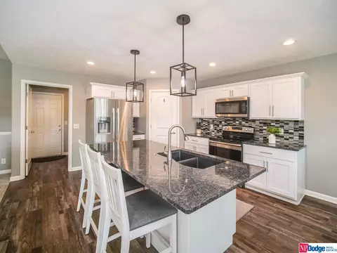 303 E 10th St, Firth, NE 68358 photo 6