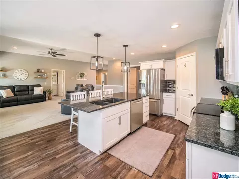 303 E 10th St, Firth, NE 68358 photo 5