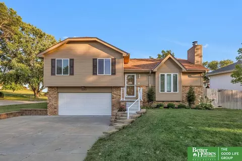 15857 Ohern St, Omaha, NE 68135