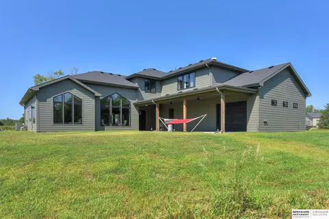 Exterior - 18709 S 138th St, Springfield, NE 68059 photo 4 of 7