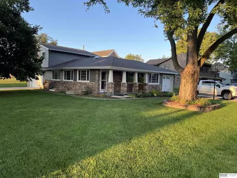 201 Victor Ave, Yutan, NE 68073