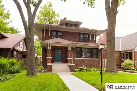 5003 Izard St, Omaha, NE 68132