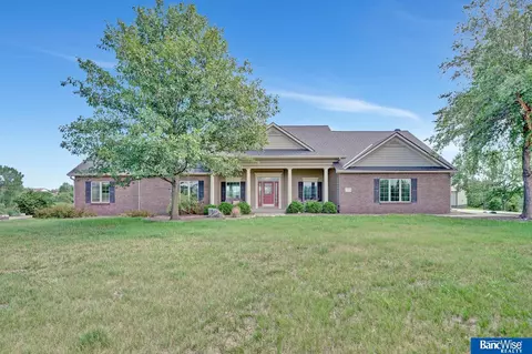 6901 Natney Ct, Roca, NE 68430
