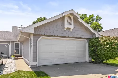 15405 R St, Omaha, NE 68137