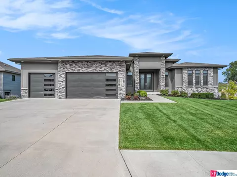 3312 N 179 St, Omaha, NE 68116