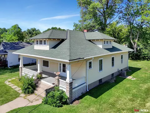 315 S School St, Wilber, NE 68465