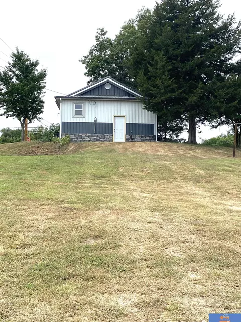 1122 S 6th St, Beatrice, NE 68310 photo 9