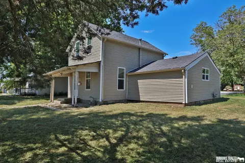 1608 Ella St, Beatrice, NE 68310 photo 3