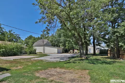 1608 Ella St, Beatrice, NE 68310 photo 4