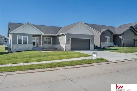 19130 Fir St, Gretna, NE 68028