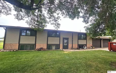 126 N Spruce St, Mead, NE 68041