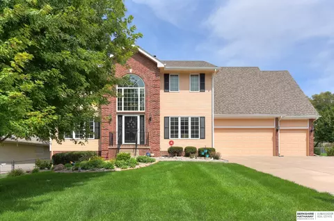 17708 Shirley St, Omaha, NE 68130