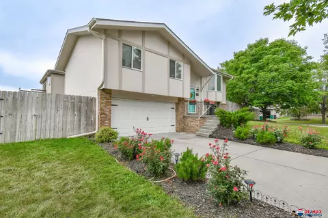 3047 W Sumner St, Lincoln, NE 68522