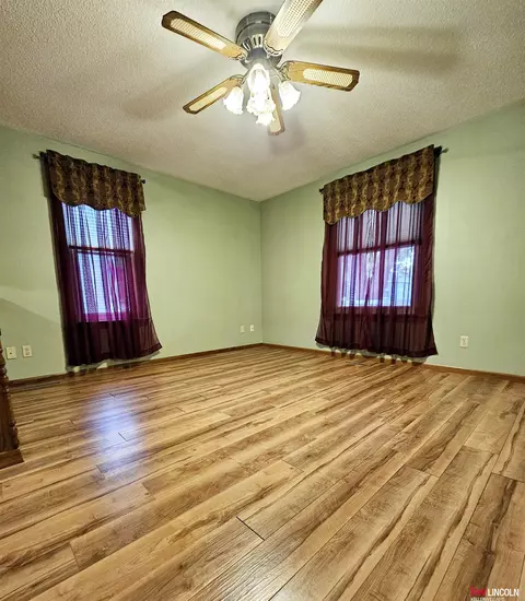 508 S Saunders Ave, Sutton, NE 68979 photo 5