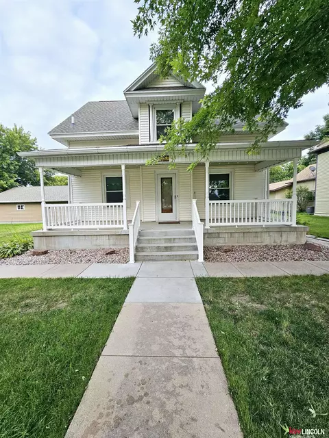 508 S Saunders Ave, Sutton, NE 68979
