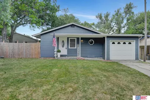 1925 Burnham St, Lincoln, NE 68502