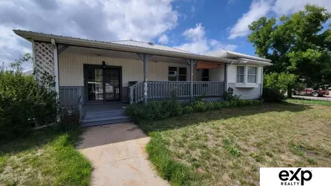 506 E Cedar St, Big Springs, NE 69122