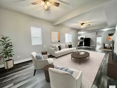 851 N 26 St, Lincoln, NE 68503