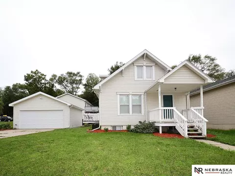 207 W Irving St, Lincoln, NE 68521