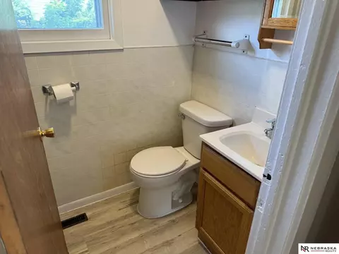 Bath - 425 E 3rd St, Weston, NE 68070 photo 1 of 2