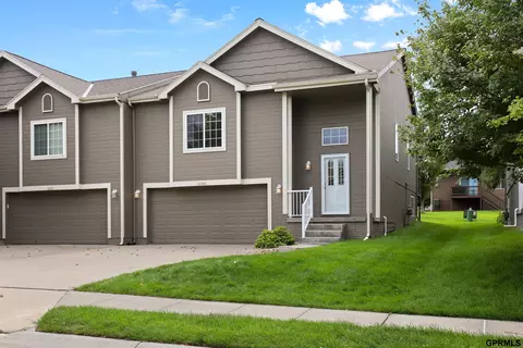 16303 Camden Ave, Omaha, NE 68116