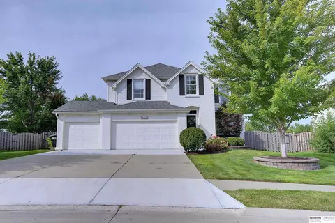 16409 Manderson St, Omaha, NE 68116
