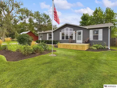 135 Main St, Greenwood, NE 68366