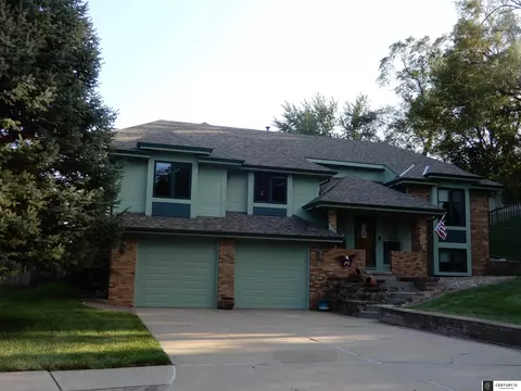 4607 Aspen Cir, Omaha, NE 68157