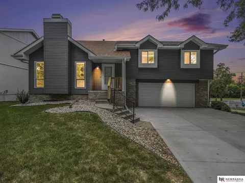 6206 S 167th Ave, Omaha, NE 68135