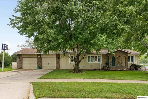 1540 Elkhorn Dr, Arlington, NE 68002