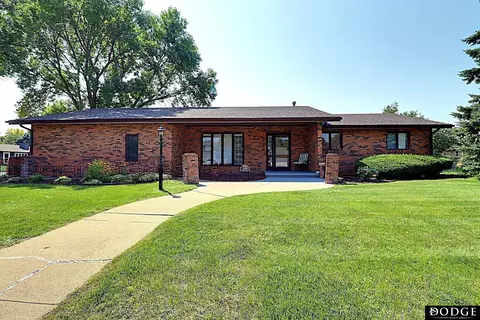 2029 Gaeth Ave, Fremont, NE 68025