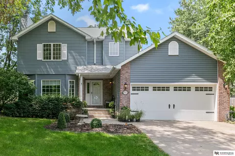 5721 S 45th St, Lincoln, NE 68516