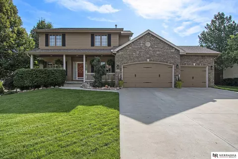 3853 S 182nd St, Omaha, NE 68130