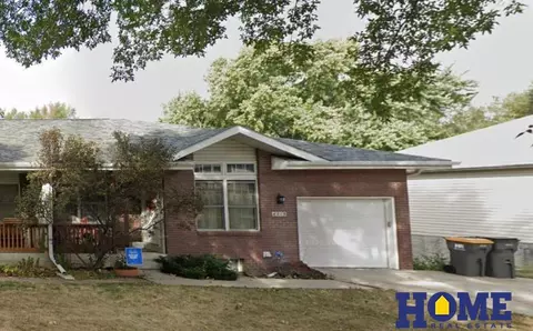 4215 N 10th St, Lincoln, NE 68521