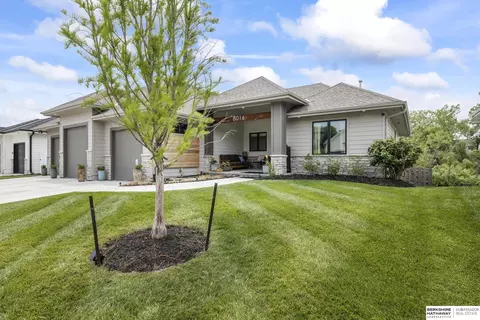 8016 N 166th St, Bennington, NE 68007