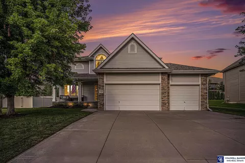 12505 S 82nd St, Papillion, NE 68046