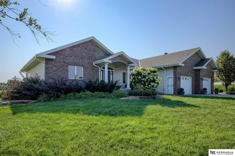 1175 Rood Dr, Wahoo, NE 68066 photo 3