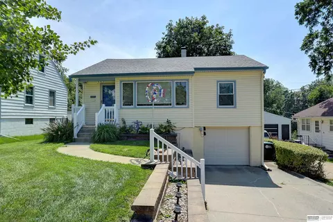 6931 Spencer St, Omaha, NE 68104