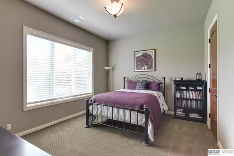 Bedroom - 13402 Hamilton St, Omaha, NE 68154 photo 3 of 4