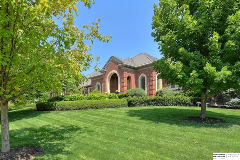 13402 Hamilton St, Omaha, NE 68154