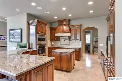 Kitchen - 13402 Hamilton St, Omaha, NE 68154 photo 3 of 9