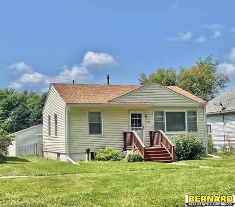 1216 O St, Auburn, NE 68305