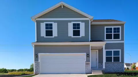 7009 S 205th Ave, Gretna, NE 68028