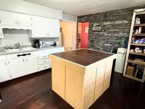 Kitchen - 120 E Barbara St, Brainard, NE 68626 photo 2 of 3