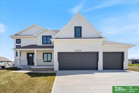 5619 Kestrel Pkwy, Elkhorn, NE 68022
