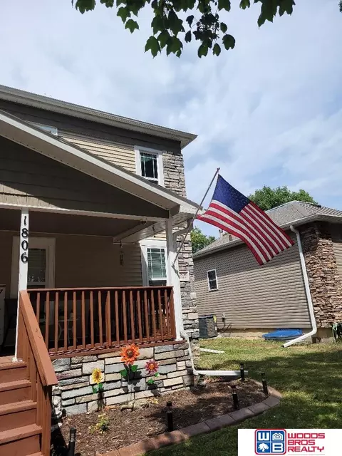 1806 Grant St, Beatrice, NE 68310 photo 3